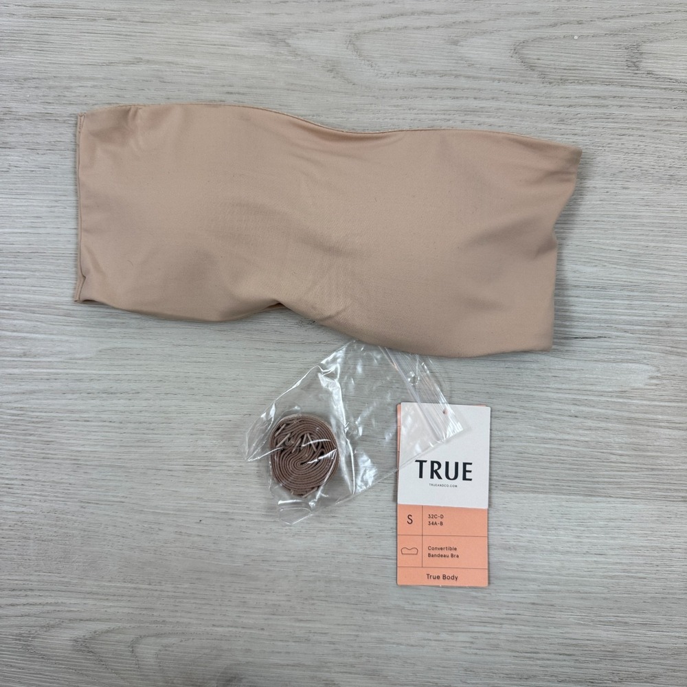 True & Co Convertible Bandeau Bra Size Small Nude 14922-230 NWT $58